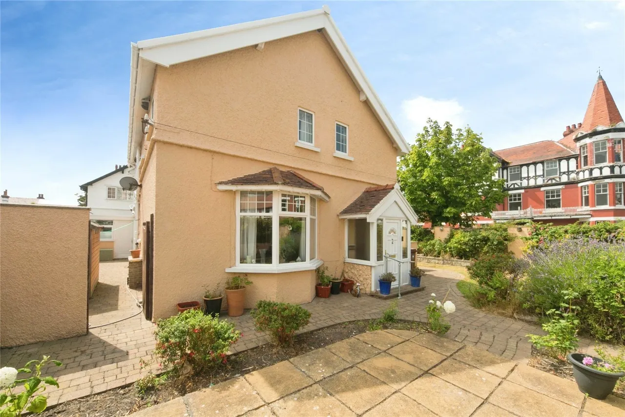 Curzon Road, Llandudno, LL30, photo 18