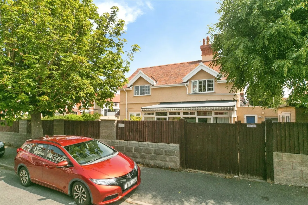 Curzon Road, Llandudno, LL30, photo 7