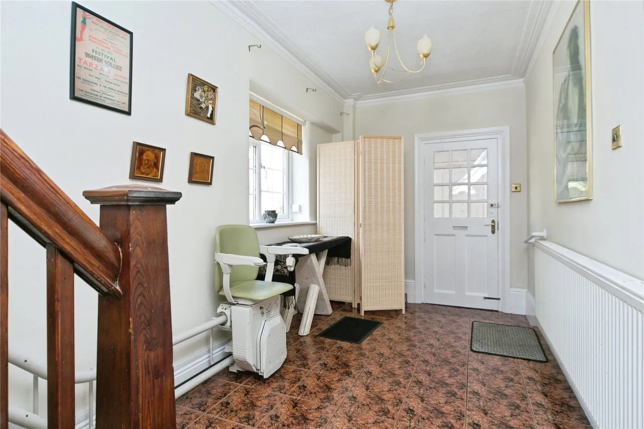 Curzon Road, Llandudno, LL30, photo 2