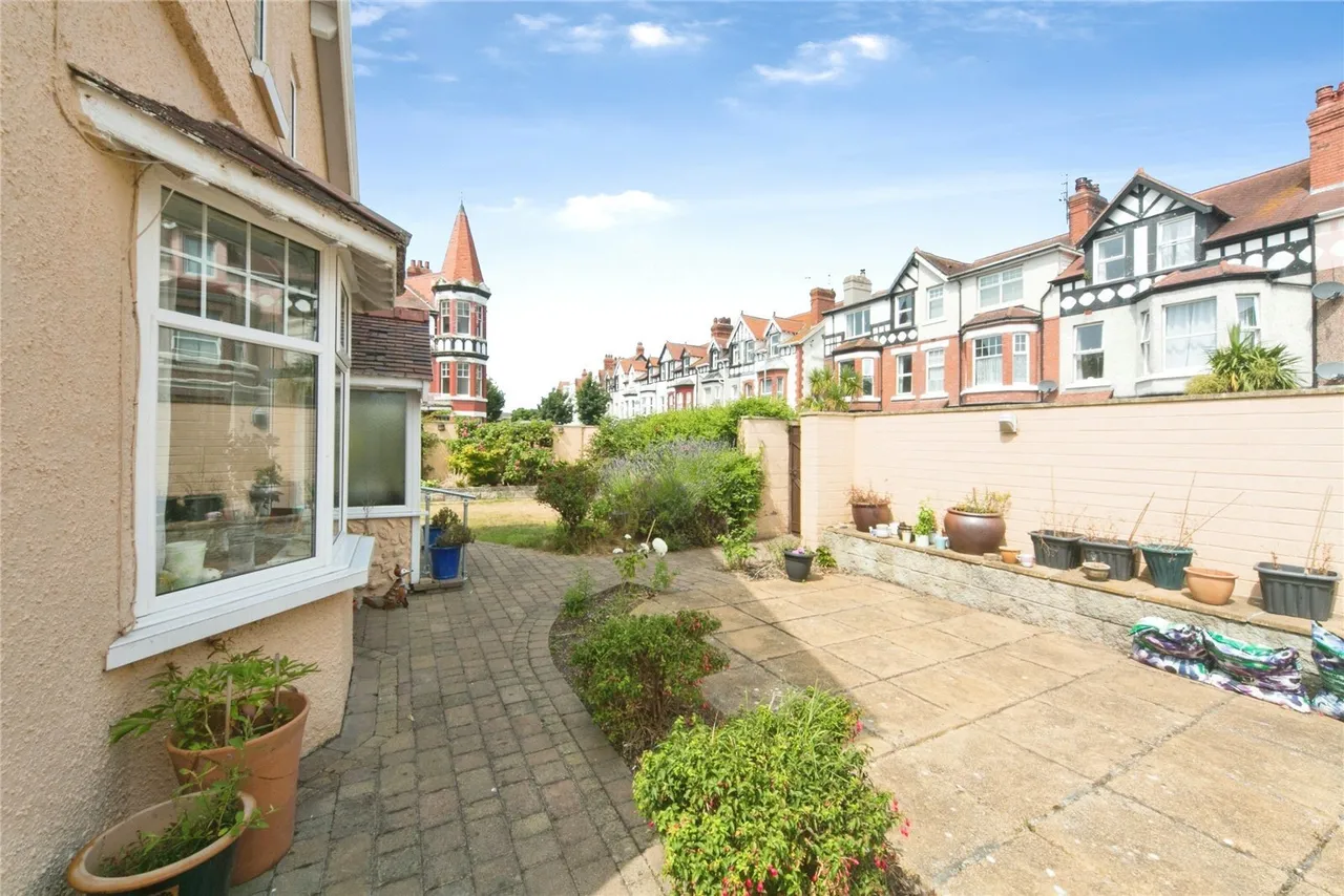 Curzon Road, Llandudno, LL30, photo 19