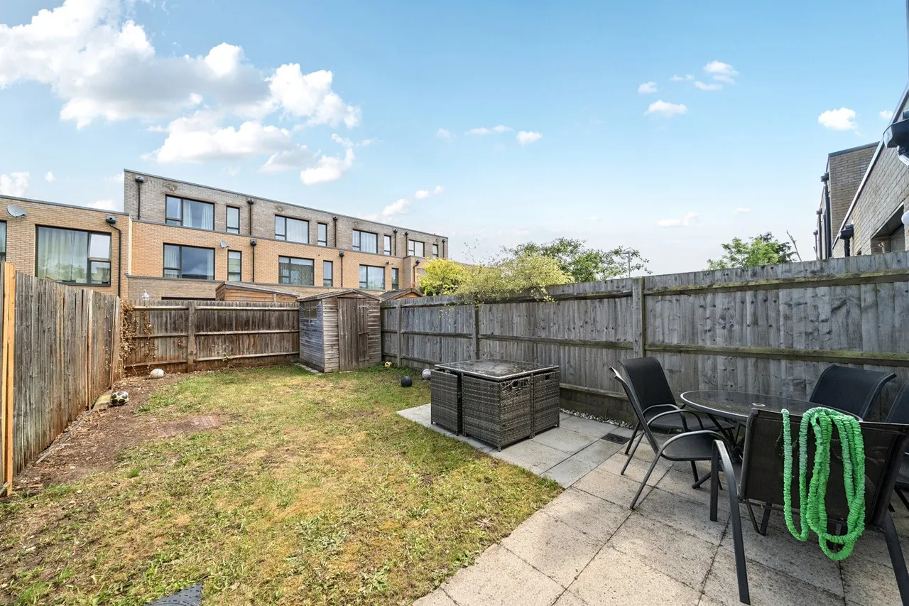 Storer Drive, DA16, photo 4