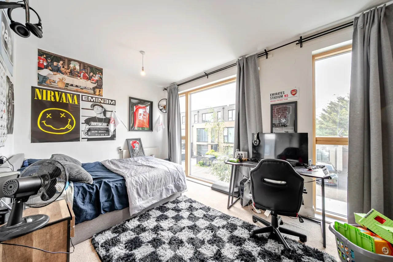 Storer Drive, DA16, photo 8