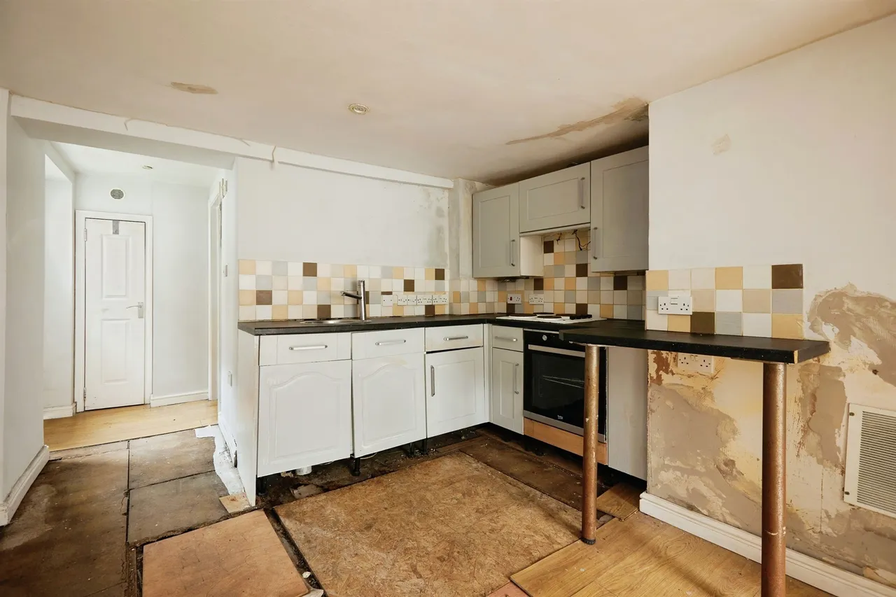 East Street, Blandford Forum, DT11, photo 4