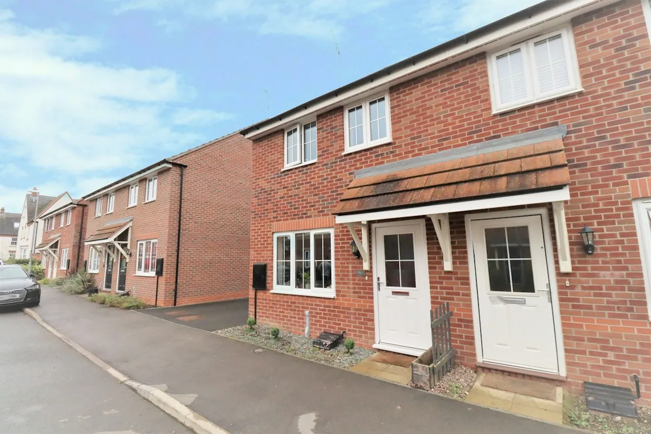 2 bed house for sale, Freshman Way, Market Harborough, LE16