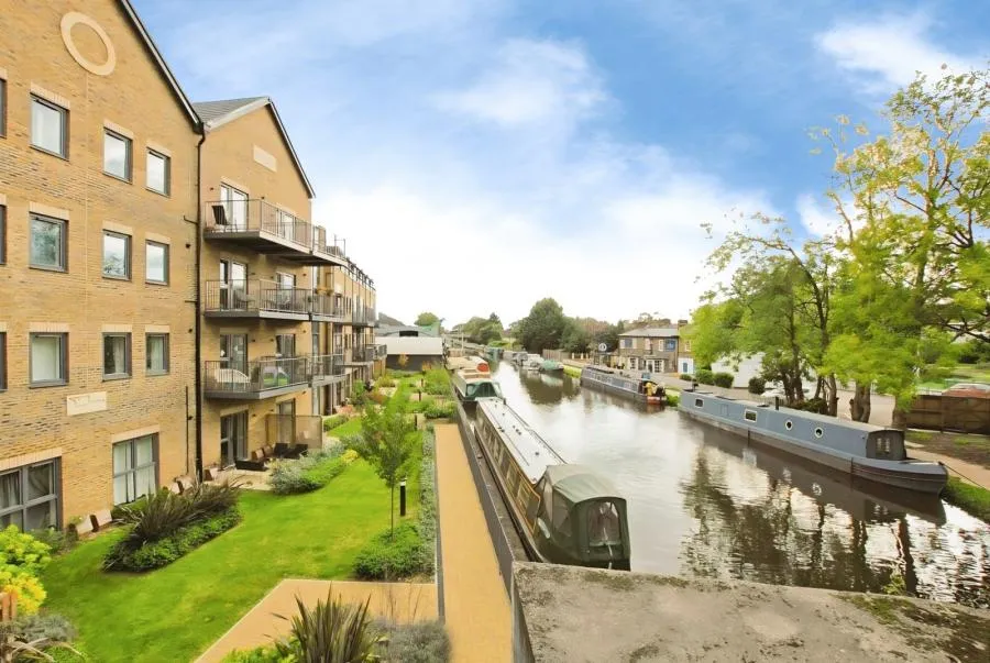 Waterloo Road, Uxbridge, UB8, photo 9