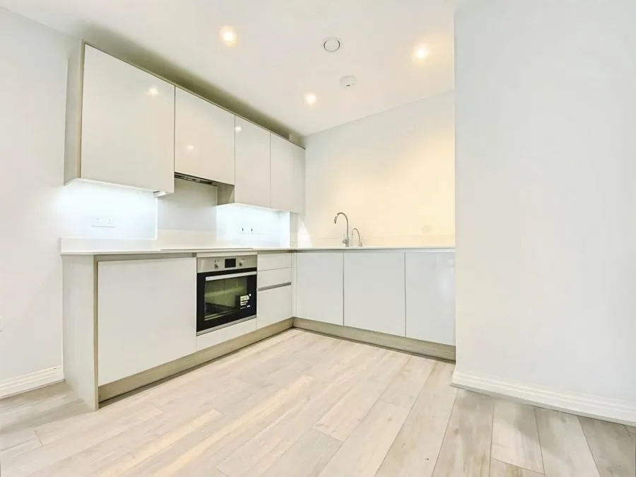 Waterloo Road, Uxbridge, UB8, photo 5