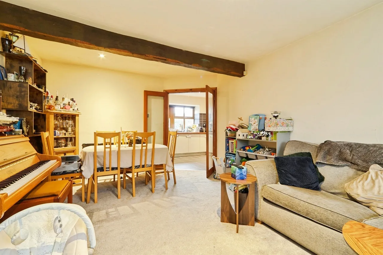 Long Causeway, Denholme, Bradford, photo 10