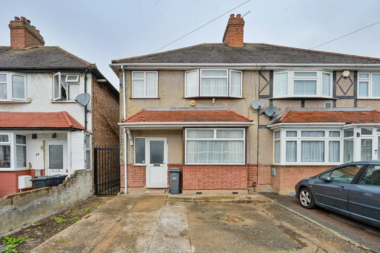 46 Taunton Avenue, Hounslow, photo 5