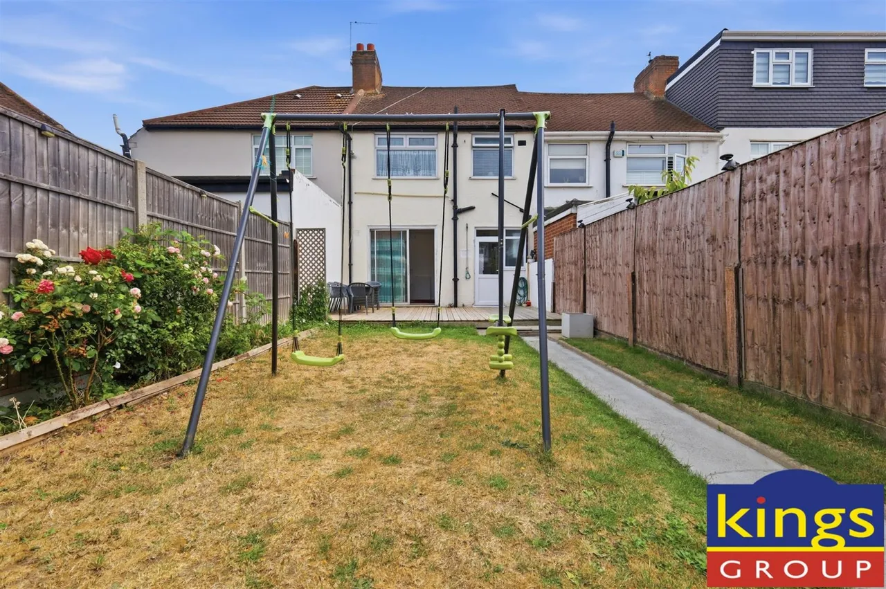 Bexley Gardens, Edmonton, N9, photo 15