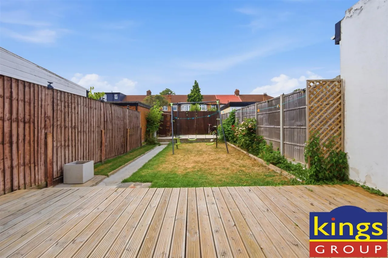 Bexley Gardens, Edmonton, N9, photo 4