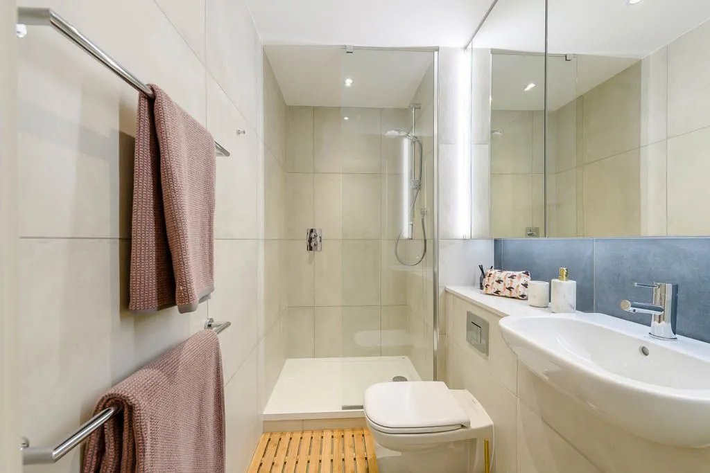 1303 Landsby East, 6 Weaver Walk, Wembley, photo 12