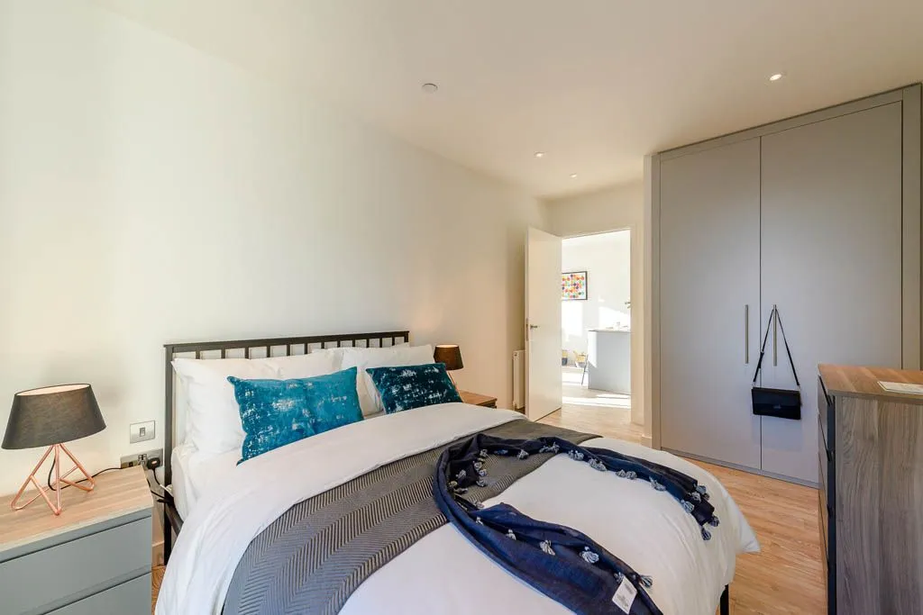 1303 Landsby East, 6 Weaver Walk, Wembley, photo 6