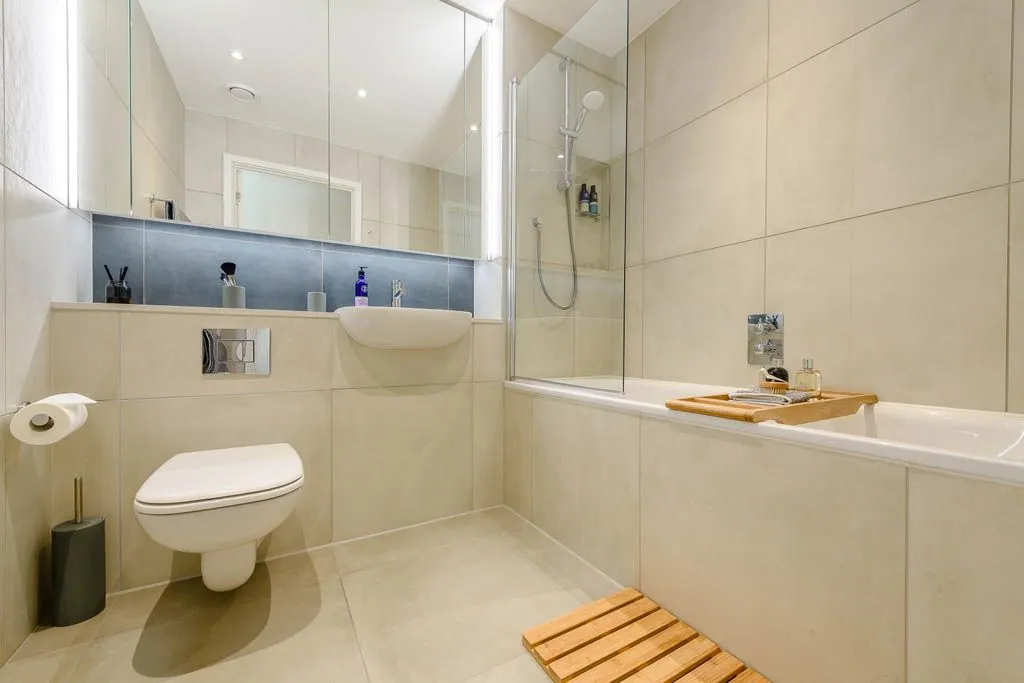 1303 Landsby East, 6 Weaver Walk, Wembley, photo 8