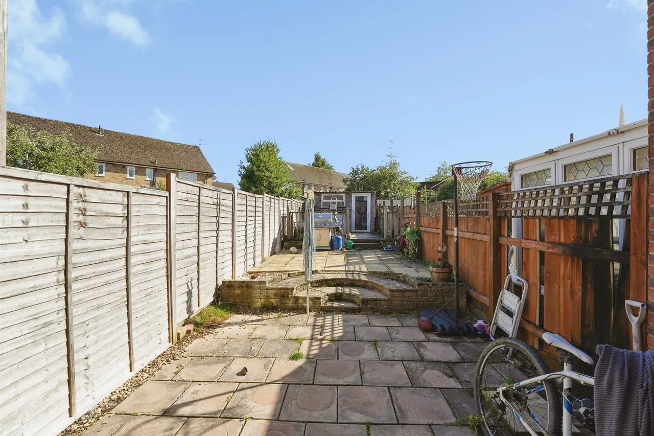 Embry Close, Calne, photo 11