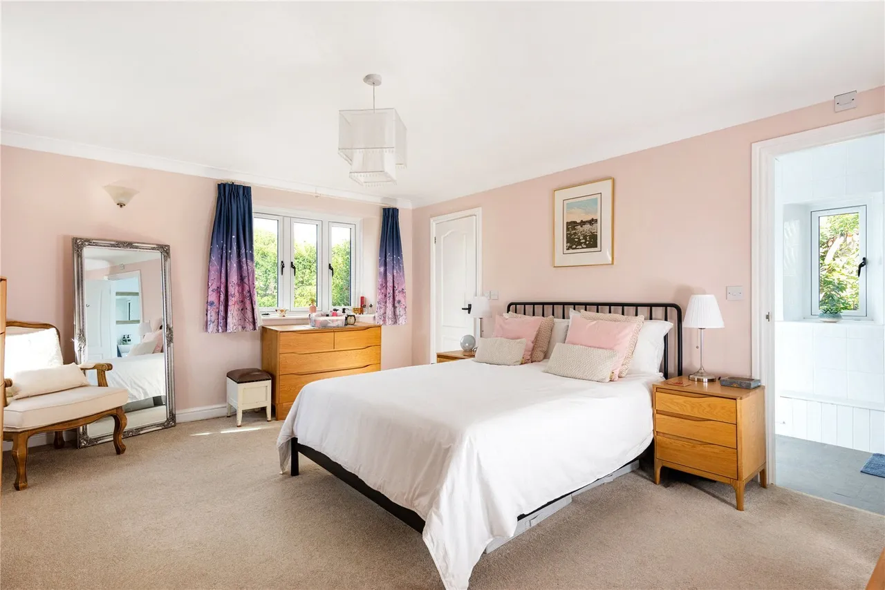 Cross Lane, Aldwincle, NN14, photo 7
