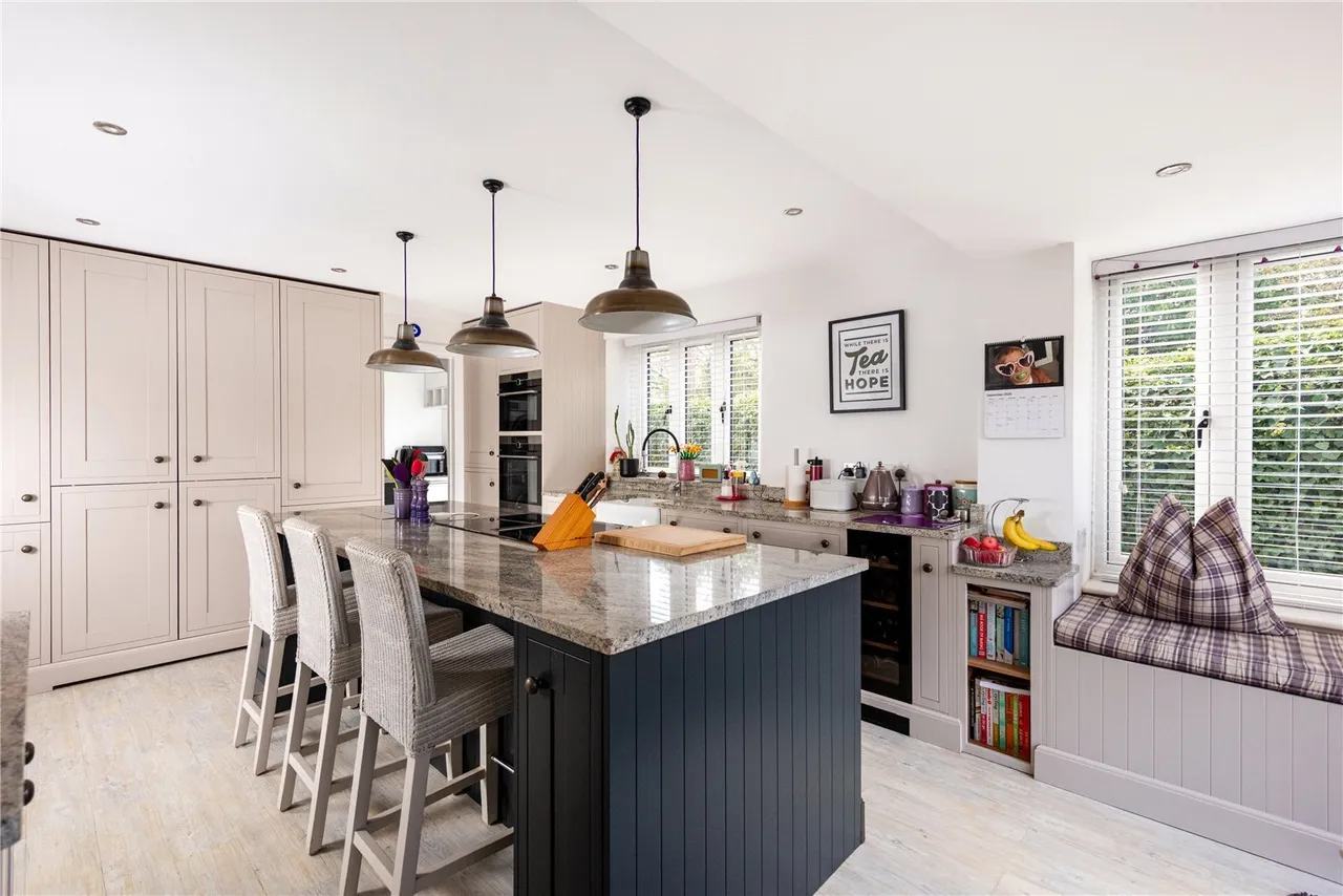Cross Lane, Aldwincle, NN14, photo 5