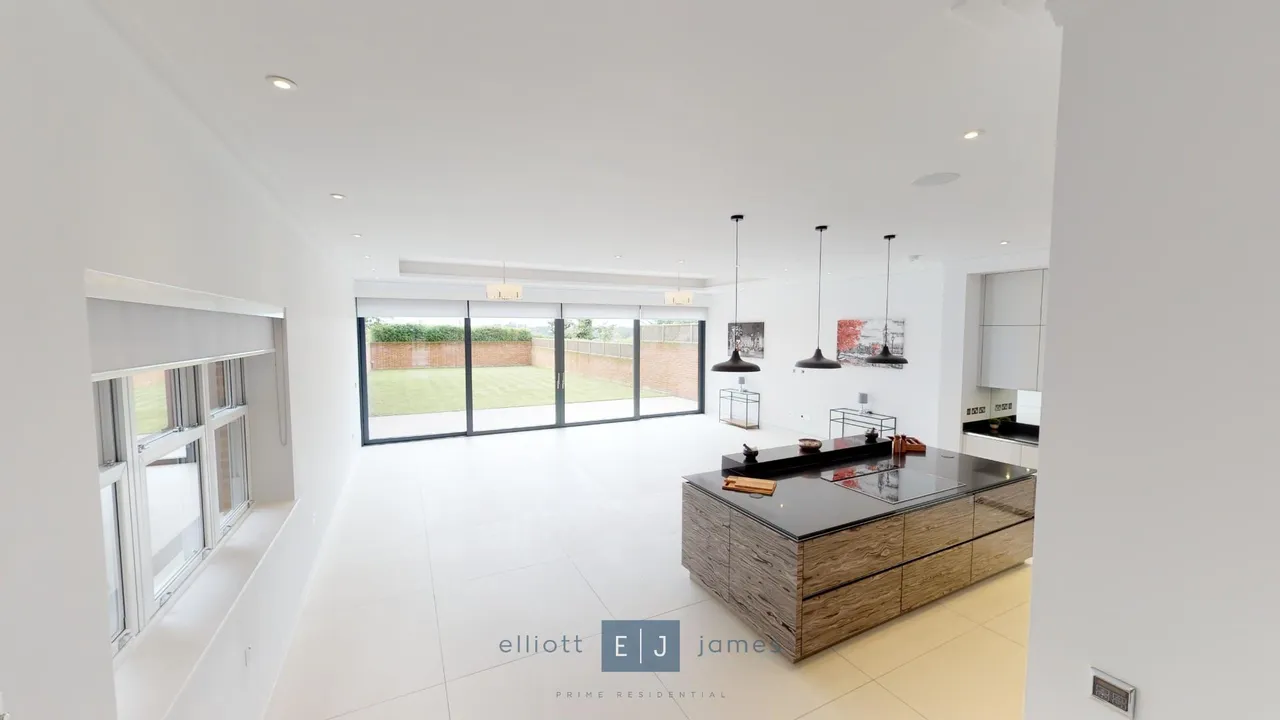 Carroll Hill, Loughton, IG10, photo 5