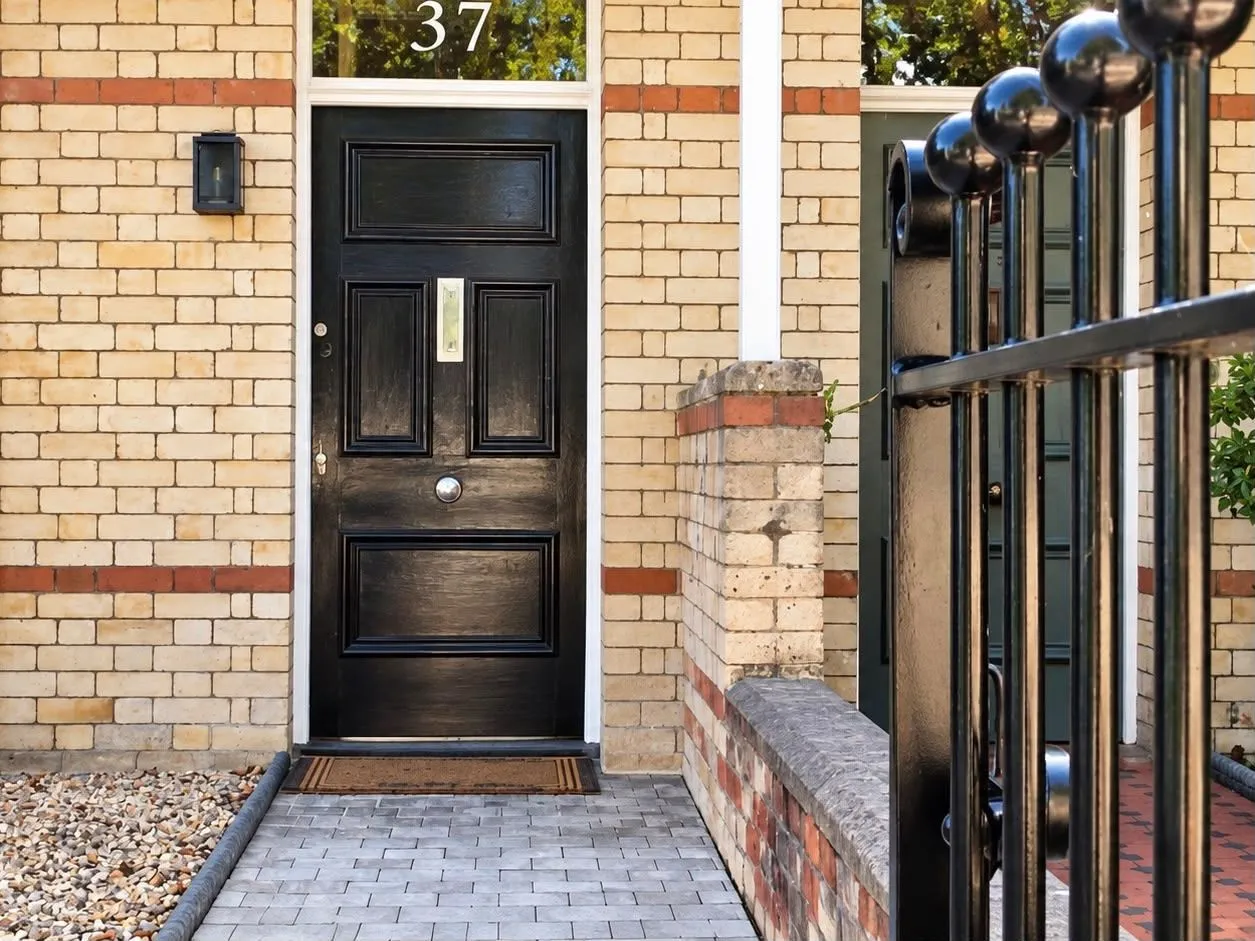 Clive Place, Penarth, CF64, photo 3