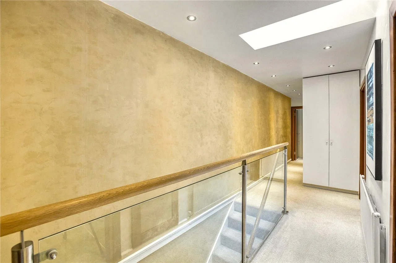 Belsize Mews, Belsize Village, NW3, photo 10