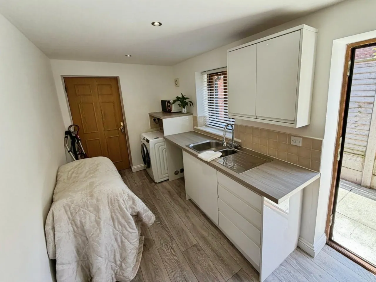 Church Lane, Great Sutton, CH66, photo 28