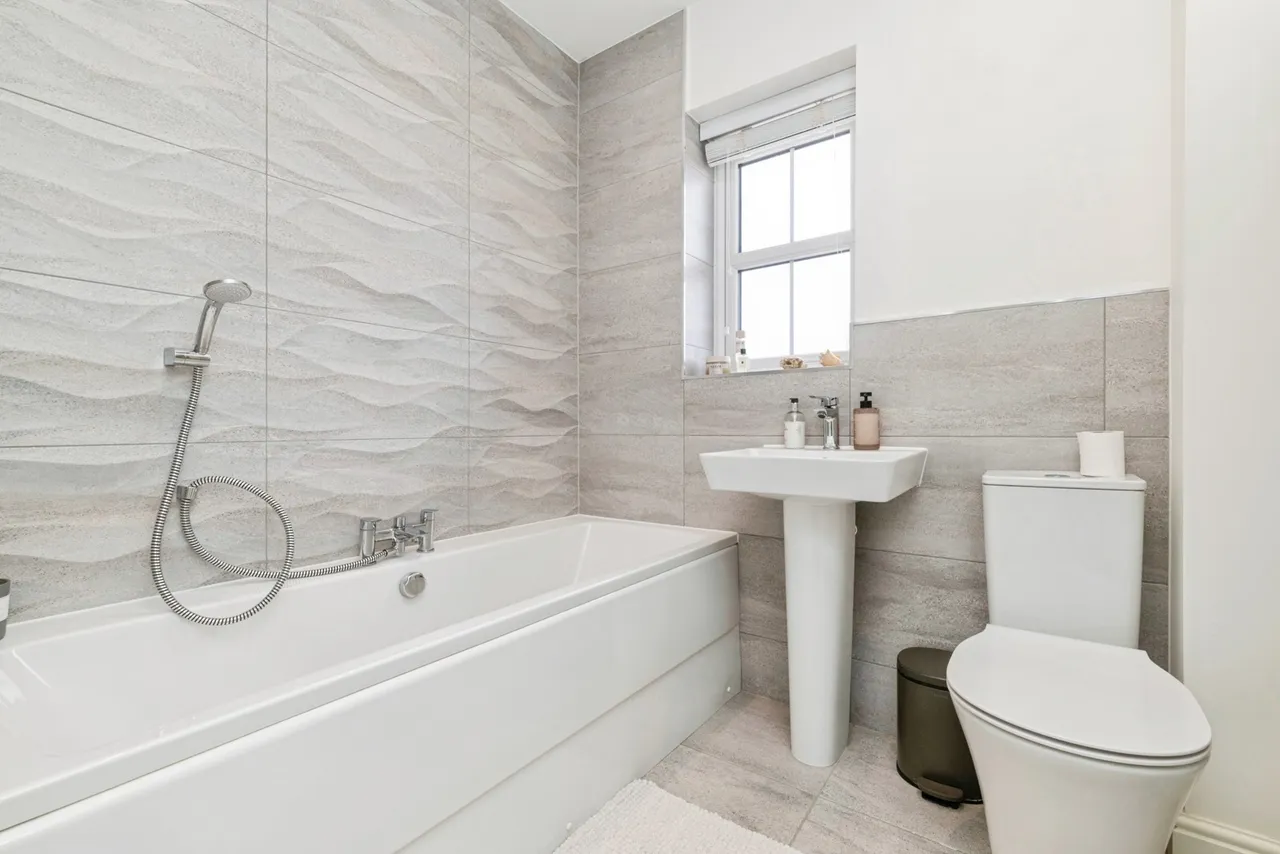 Hole Beck Drive, Kirklevington, Yarm, TS15, photo 14