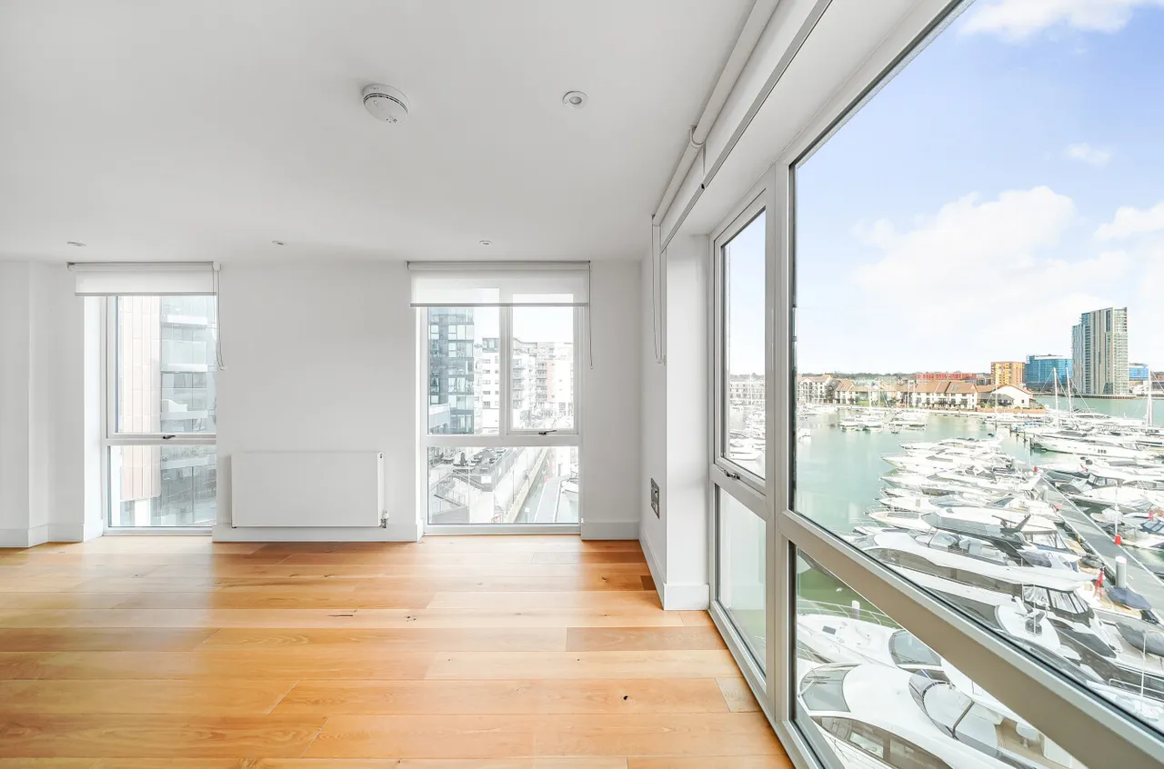 Maritime Walk, Ocean Village, SO14, photo 15