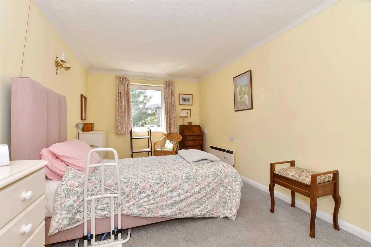 Waterloo Road, Tonbridge, TN9, photo 8