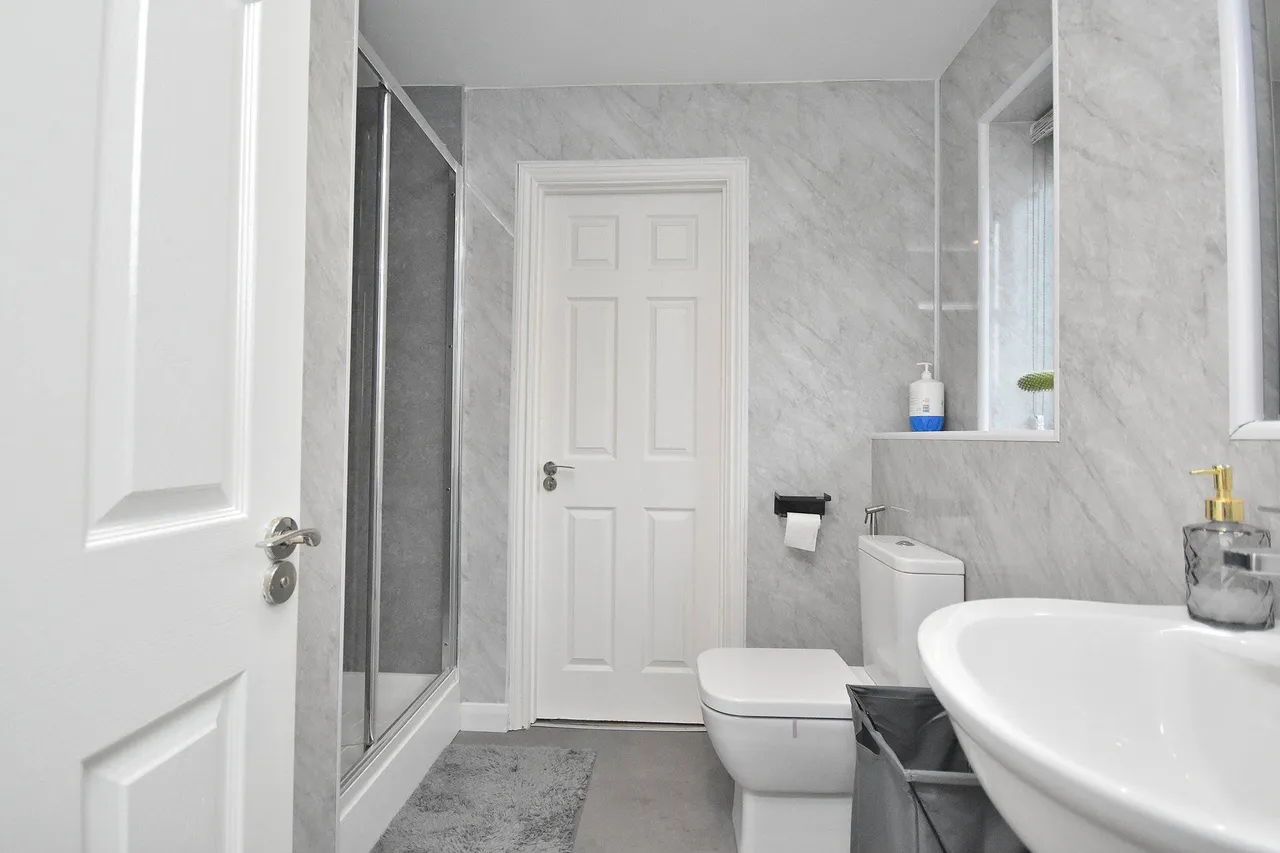 Oakworth Avenue, Broughton, Milton Keynes, Buckinghamshire, MK10 9NU, photo 12