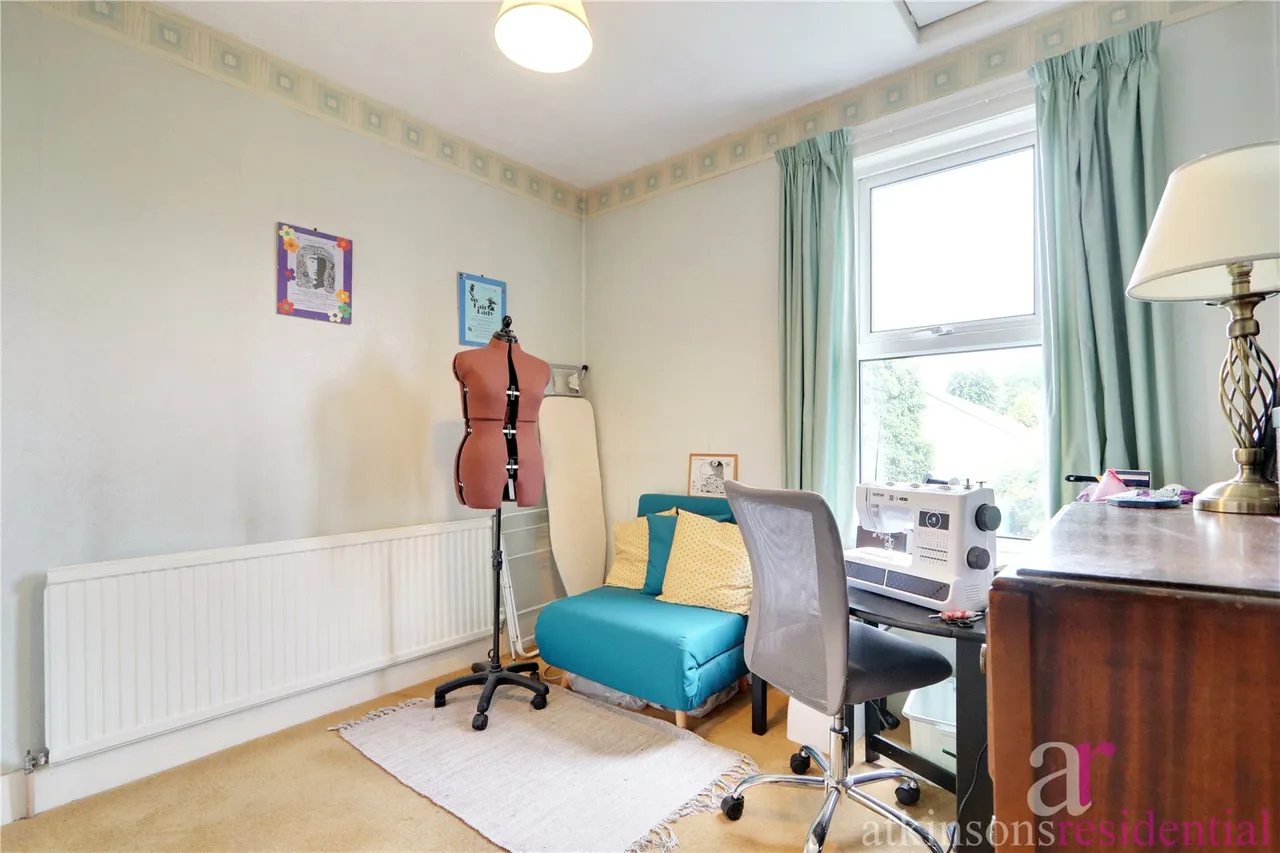 Manor Road, Enfield, Middlesex, EN2 0AR, photo 18