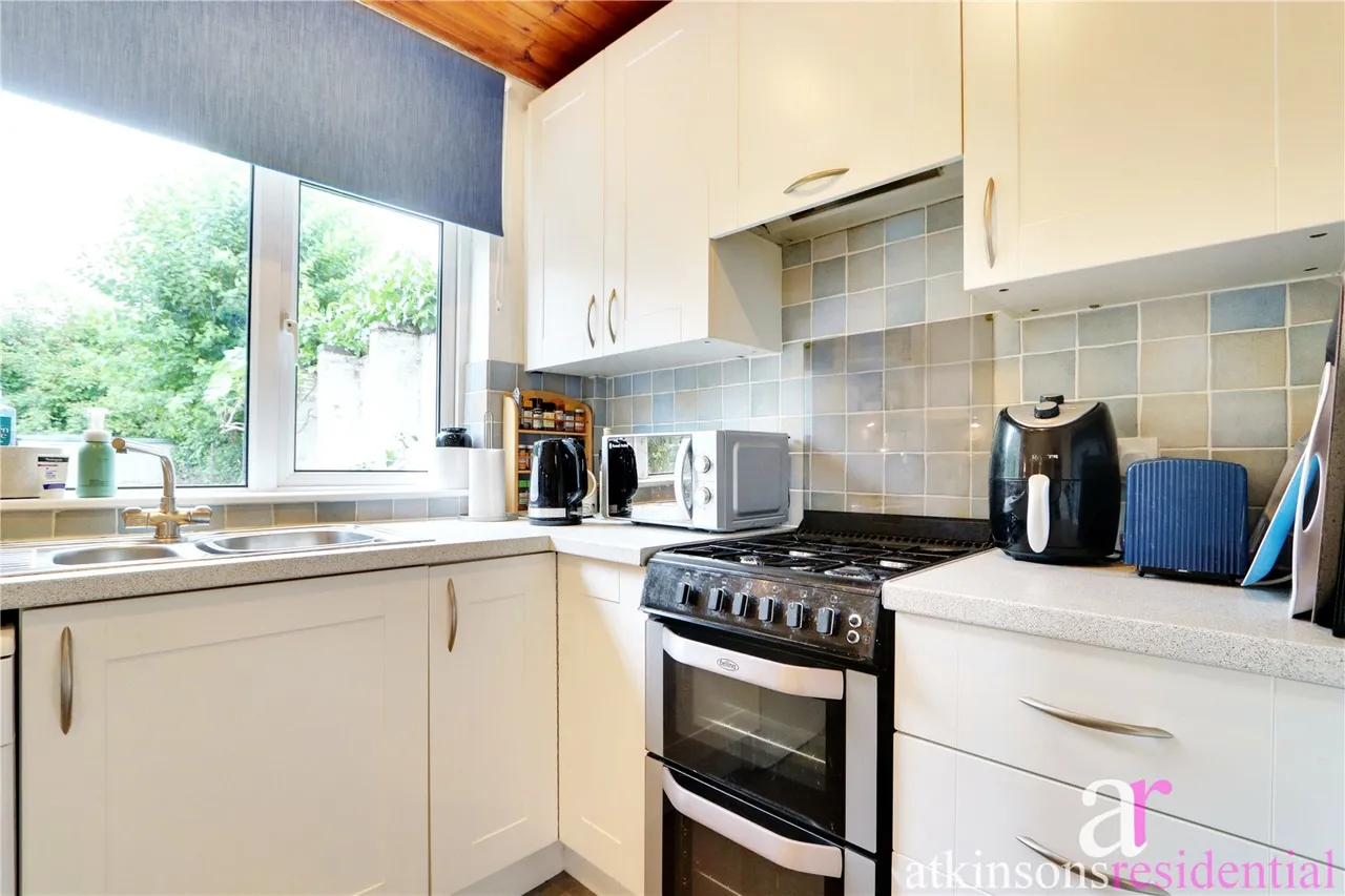 Manor Road, Enfield, Middlesex, EN2 0AR, photo 11