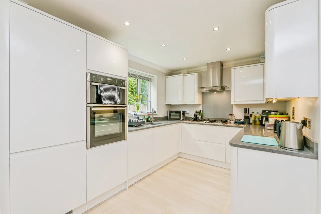Badgers Brook Drive, Cowbridge, CF71, photo 4