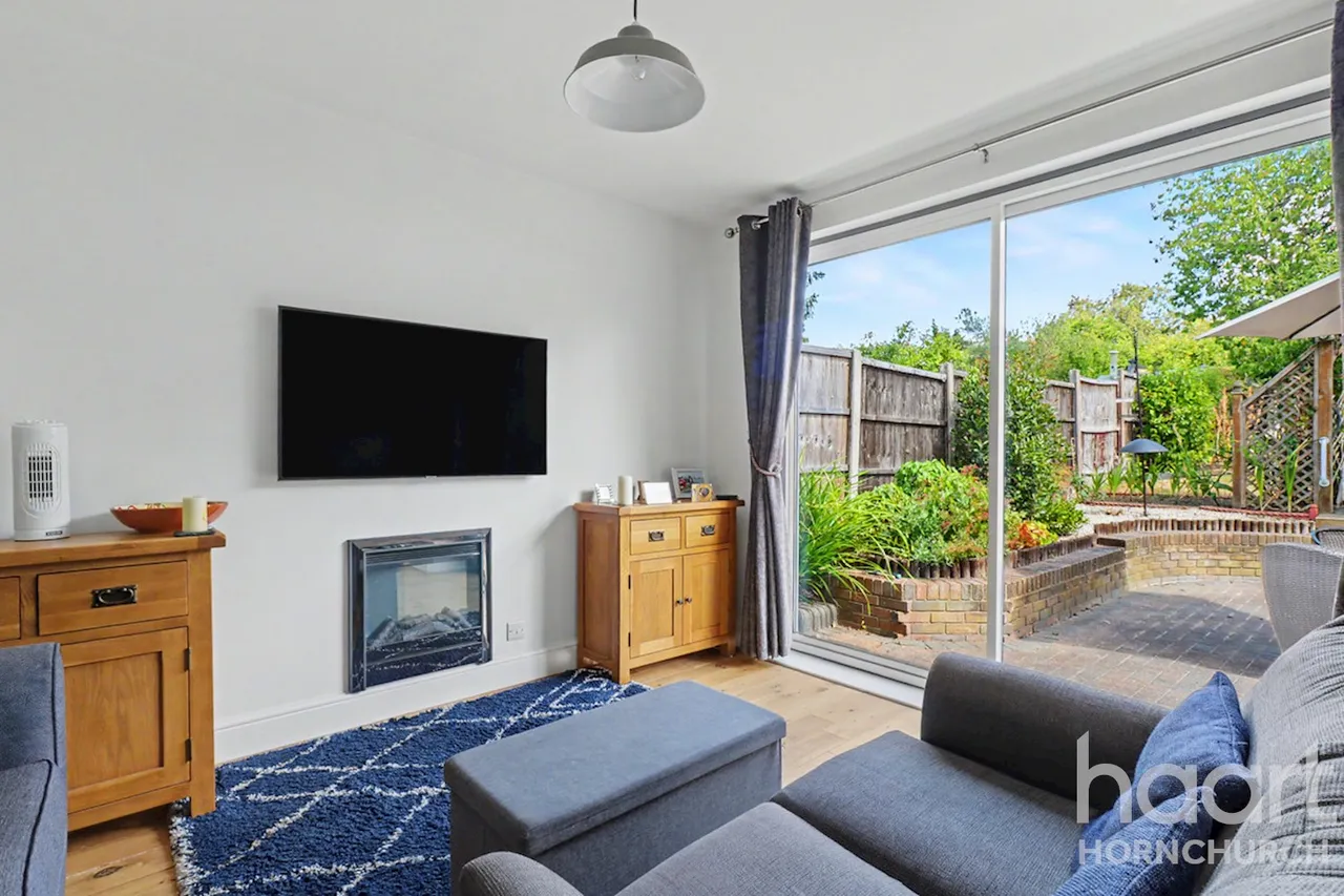 Boscombe Avenue, Hornchurch, RM11, photo 4