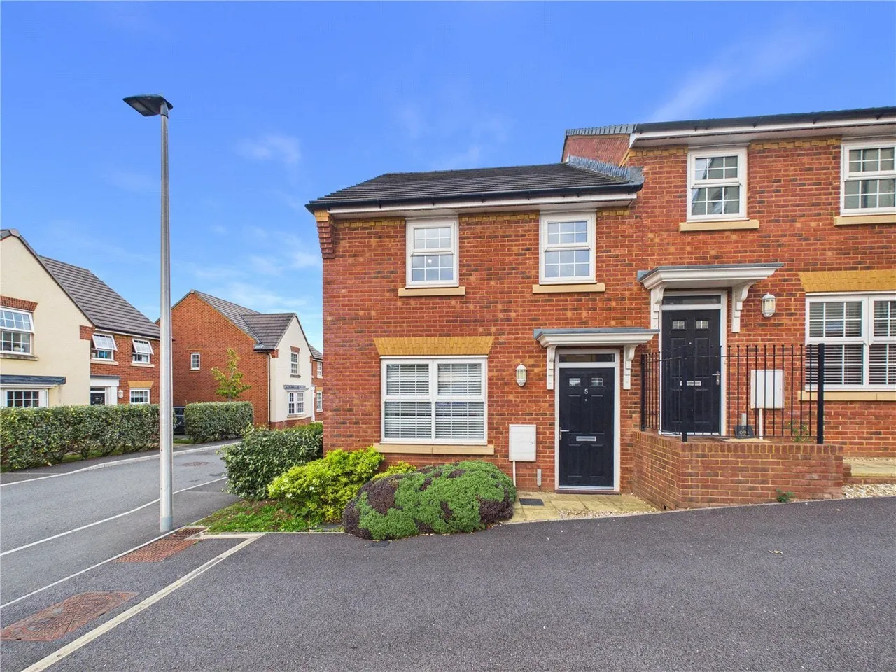 3 bed house to rent, Celtic Close, Pinhoe, EX1