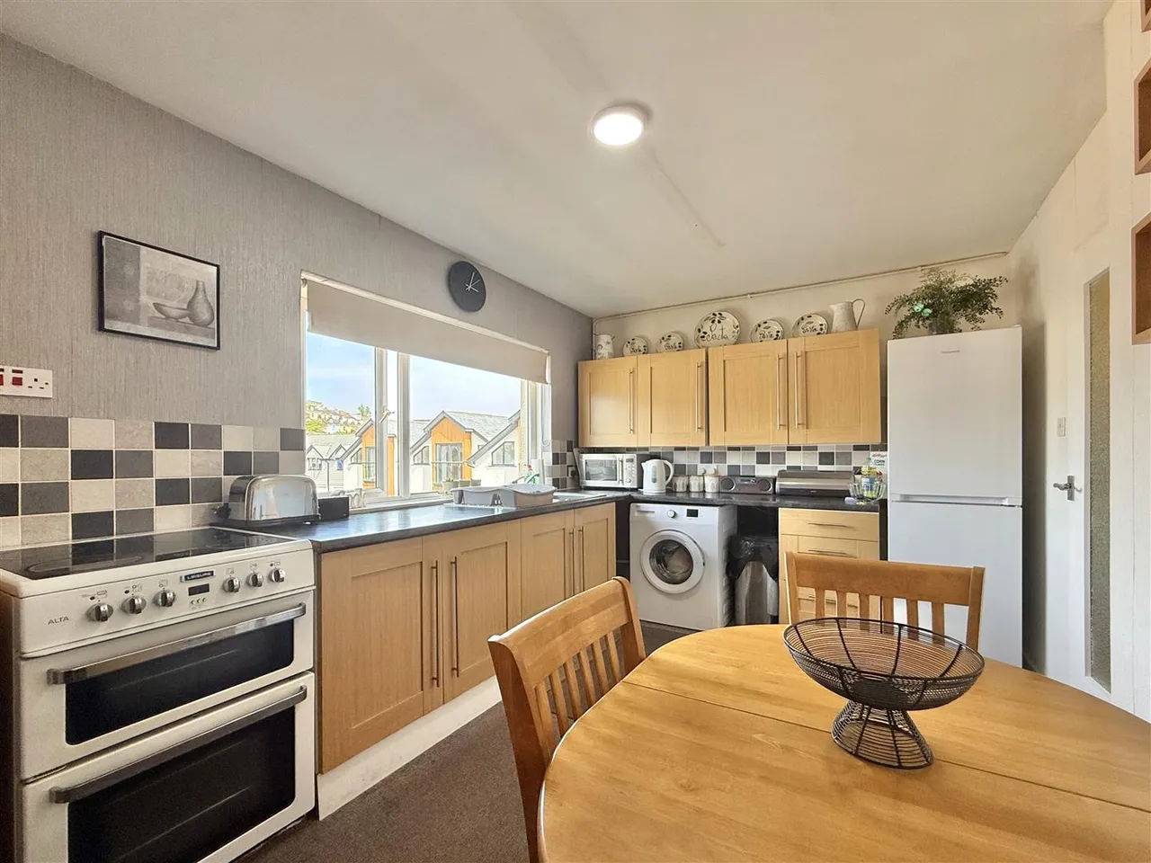 Castor Road, Brixham, photo 10