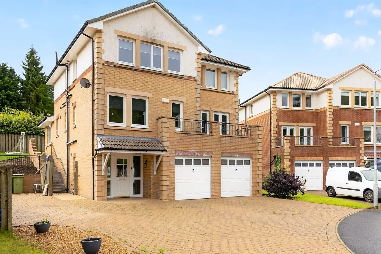 5 bed house for sale — Gateside Gardens, Barrhead, Glasgow