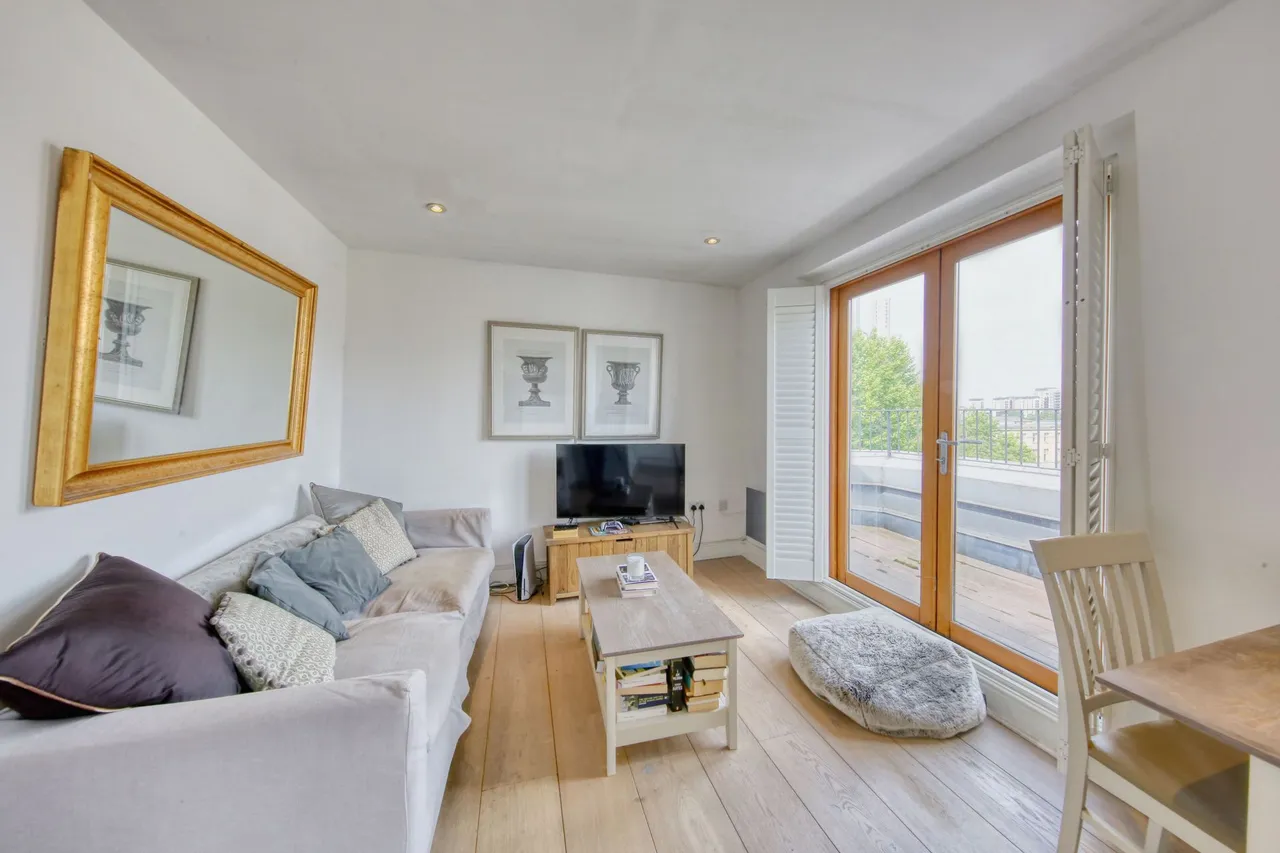 1 bed flat for sale, East Hill, Wandsworth, SW18