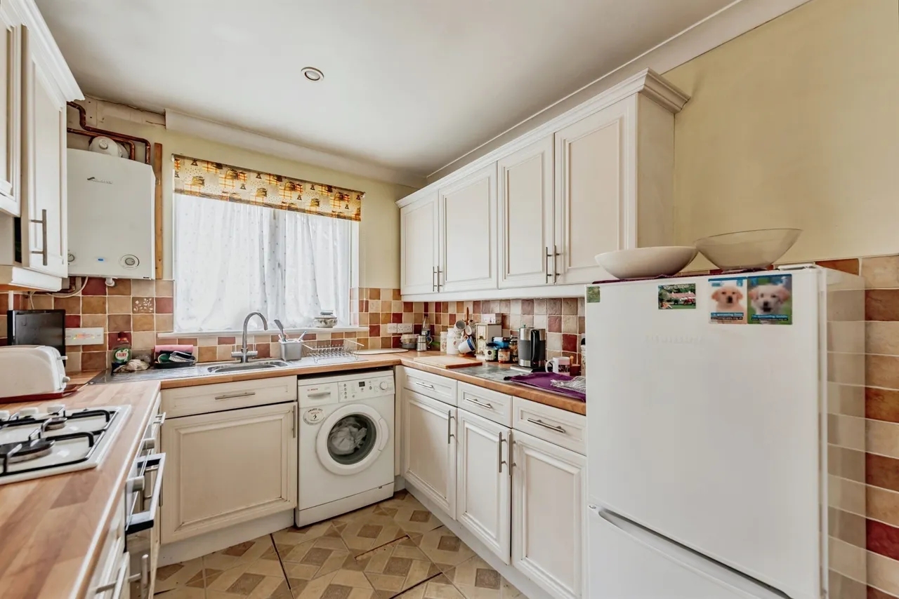 Tinsley Close, Crawley, RH10, photo 7