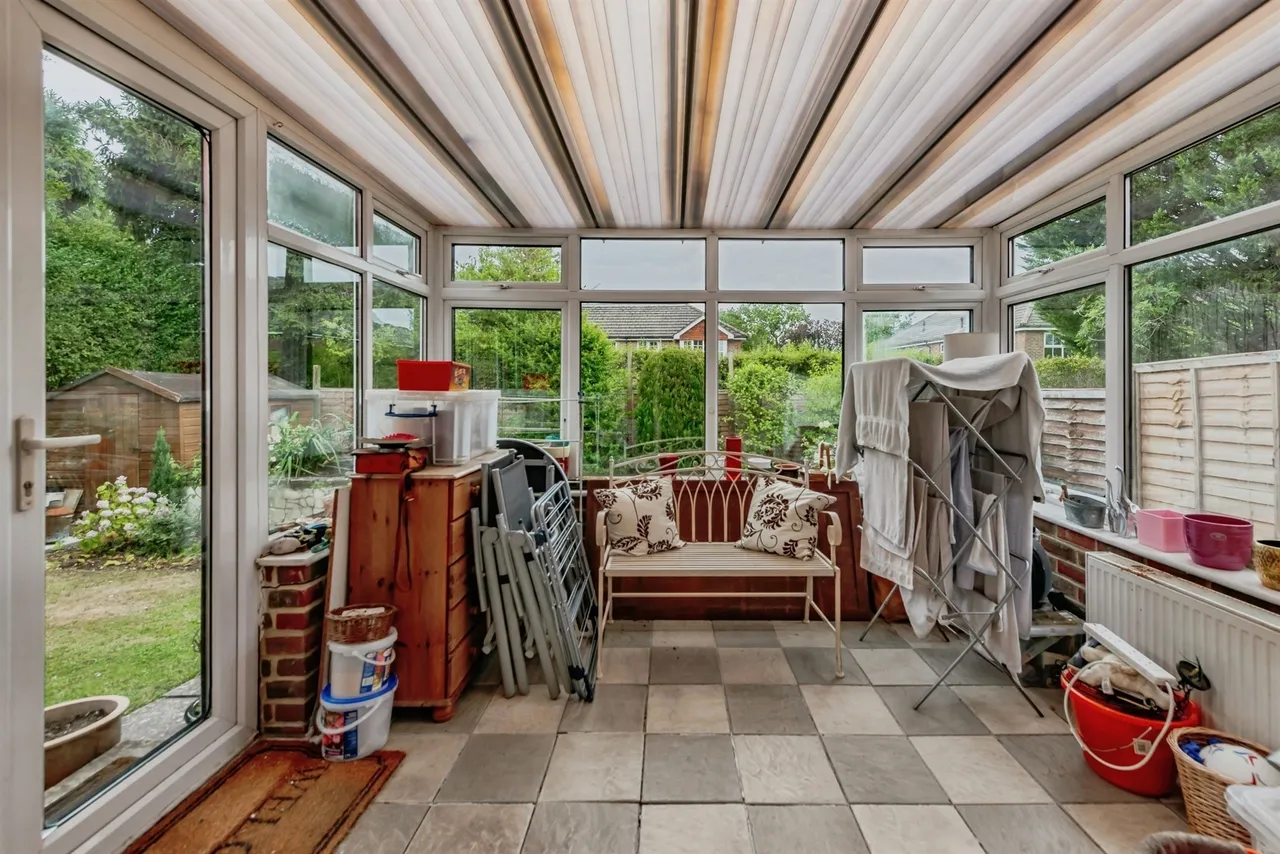 Tinsley Close, Crawley, RH10, photo 8