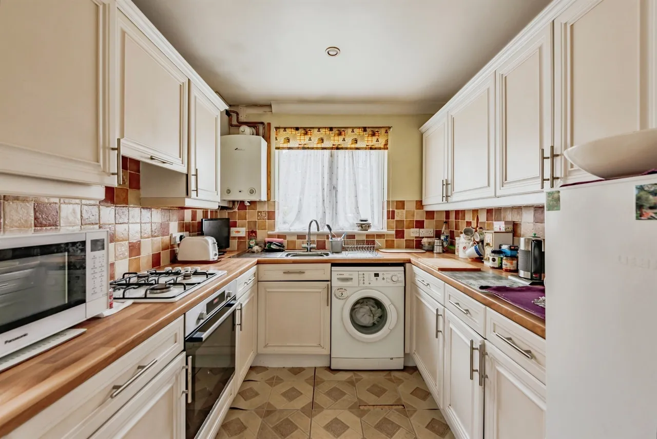 Tinsley Close, Crawley, RH10, photo 6