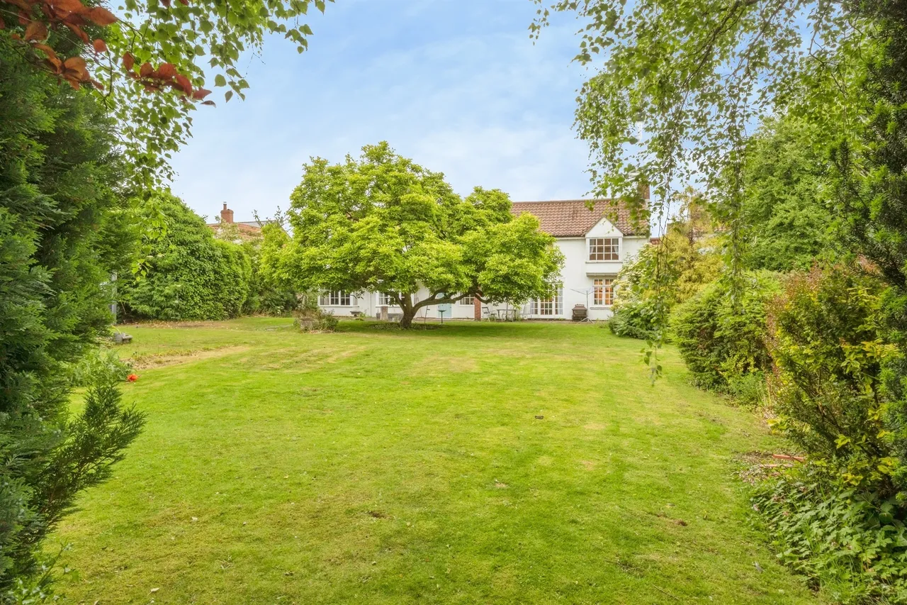 5 bed house for sale — Church Street, Bawtry, Doncaster