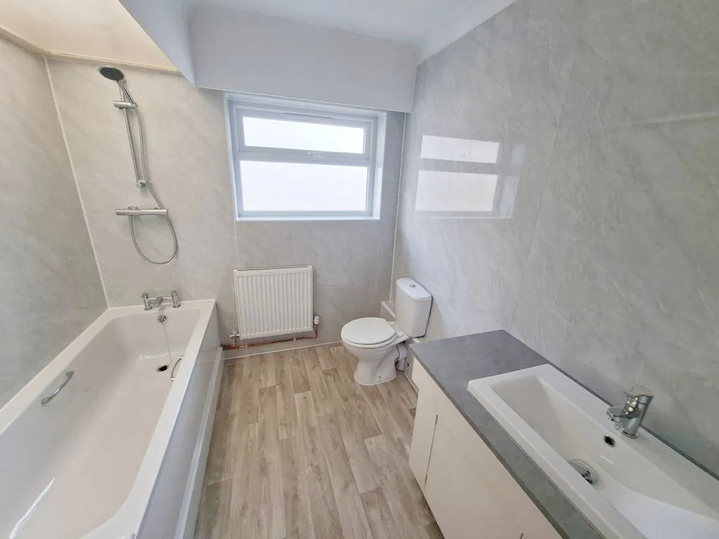 Hillside Drive, Grantham, photo 8
