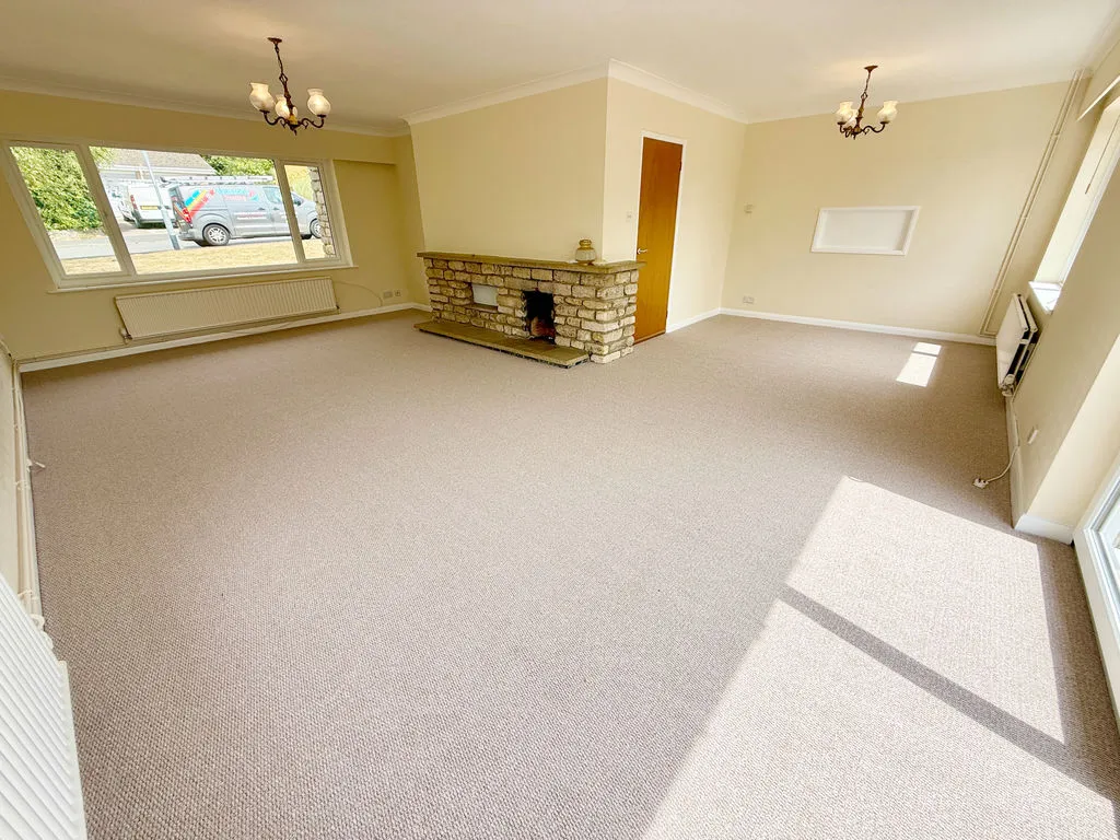 Hillside Drive, Grantham, photo 2