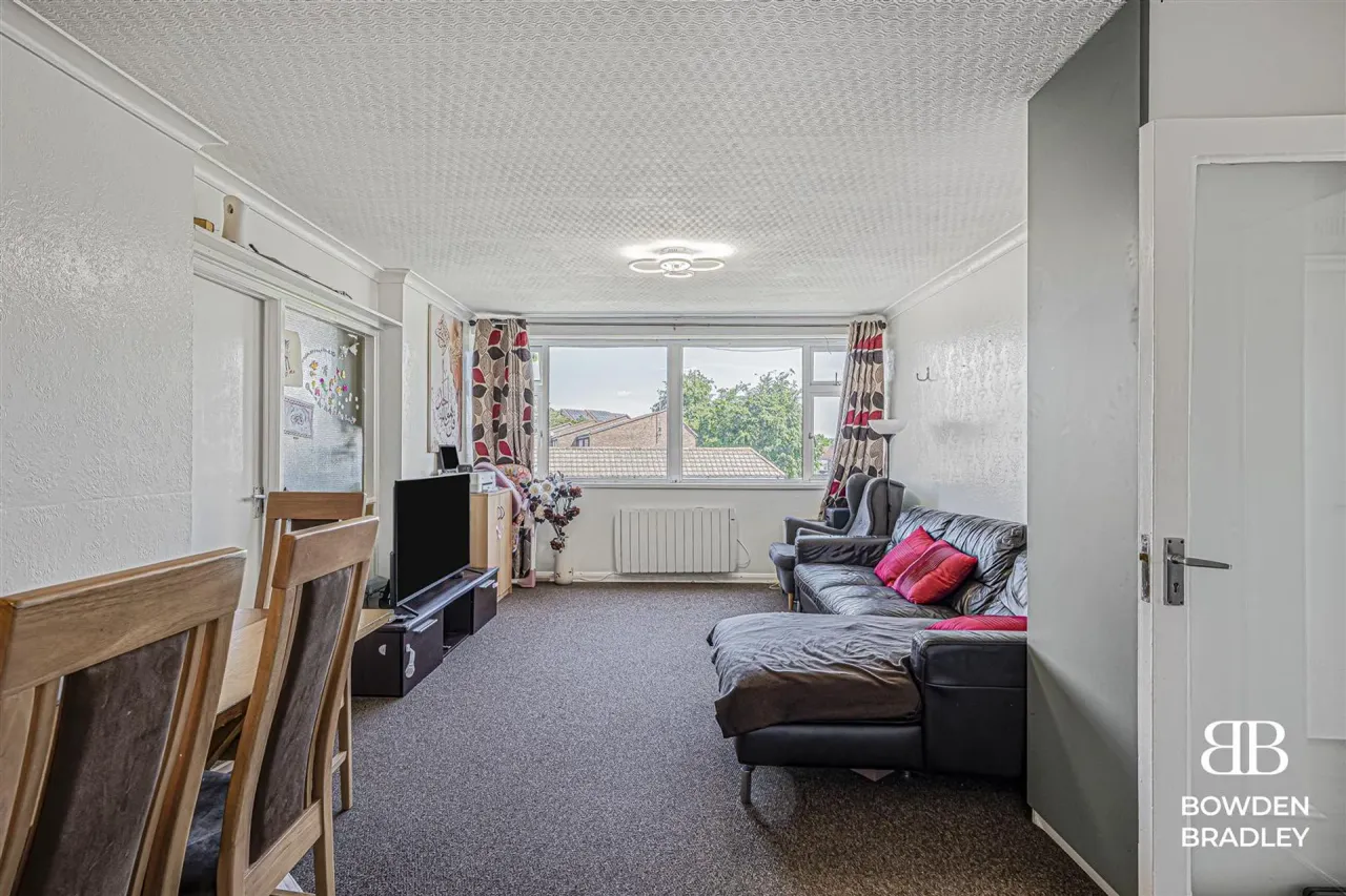 Ashurst Drive, Barkingside, IG6, photo 4