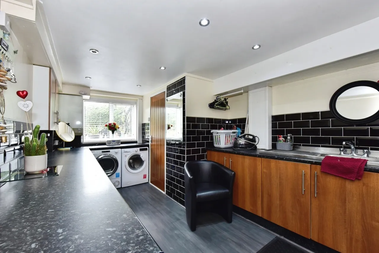 Rosegarth Avenue, Aston, S26, photo 7