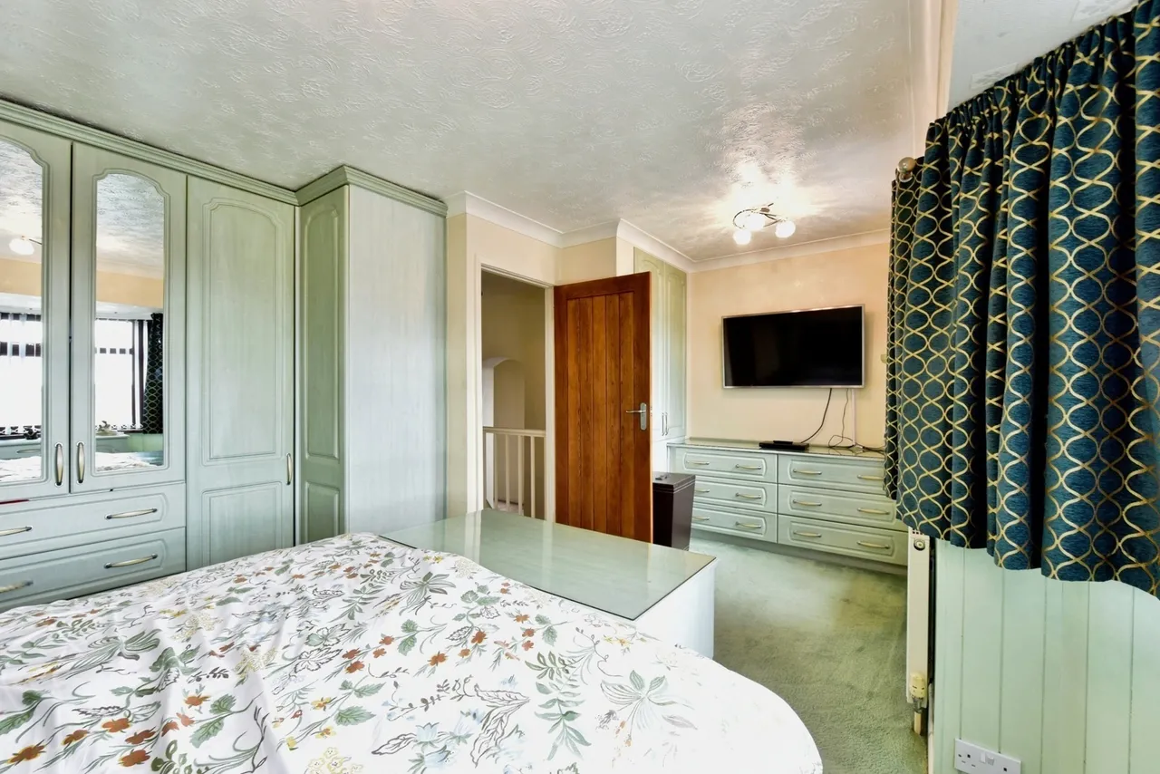 Rosegarth Avenue, Aston, S26, photo 11