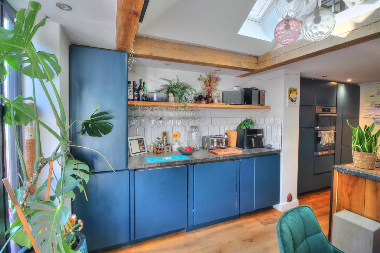 Bailes Lane, Guildford, GU3, photo 6