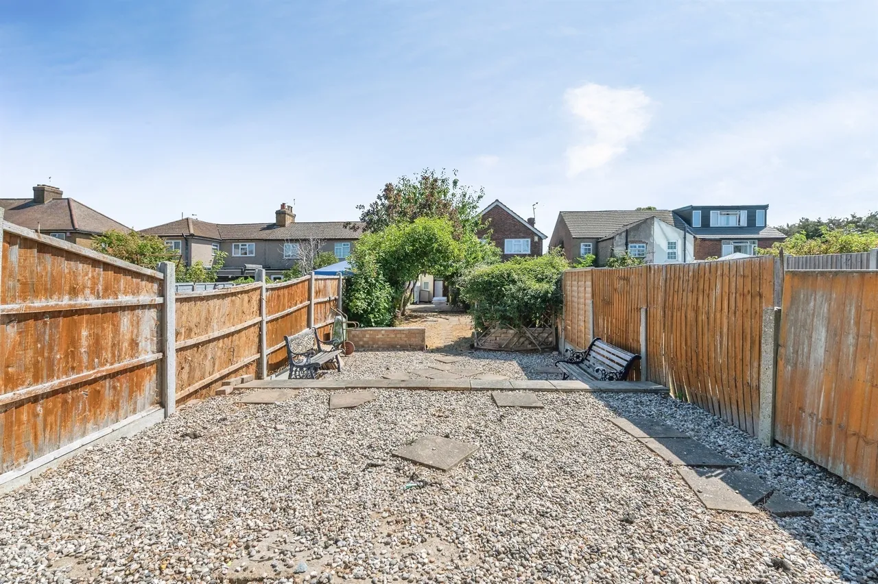 Rainham Road, Rainham, photo 8