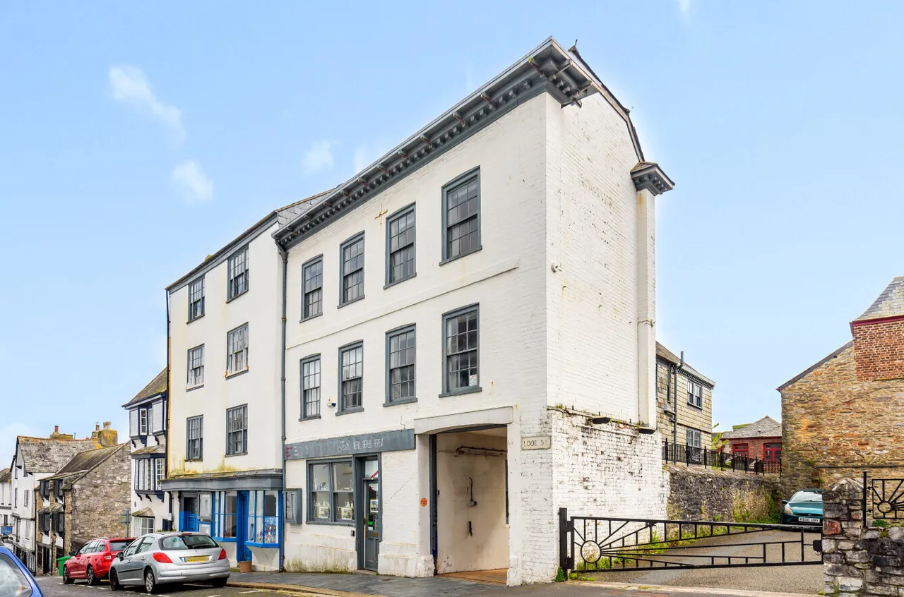 4 bed property for sale — Looe Street, Plymouth, Devon, PL4