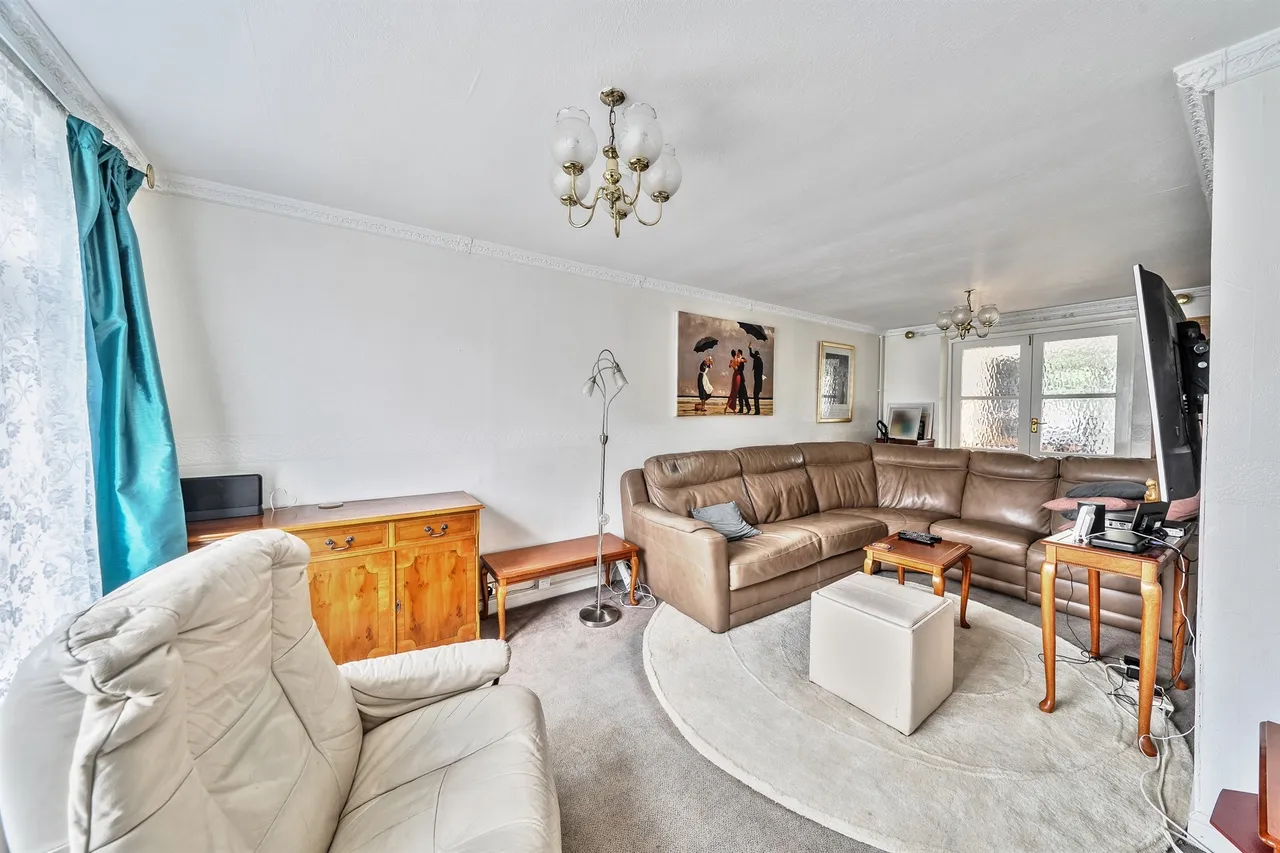 Howard Close, St. Albans, photo 3