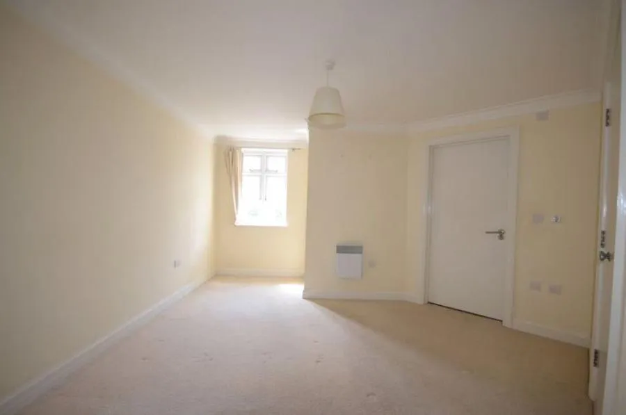 Gabriels Square, Lower Earley, RG6, photo 5